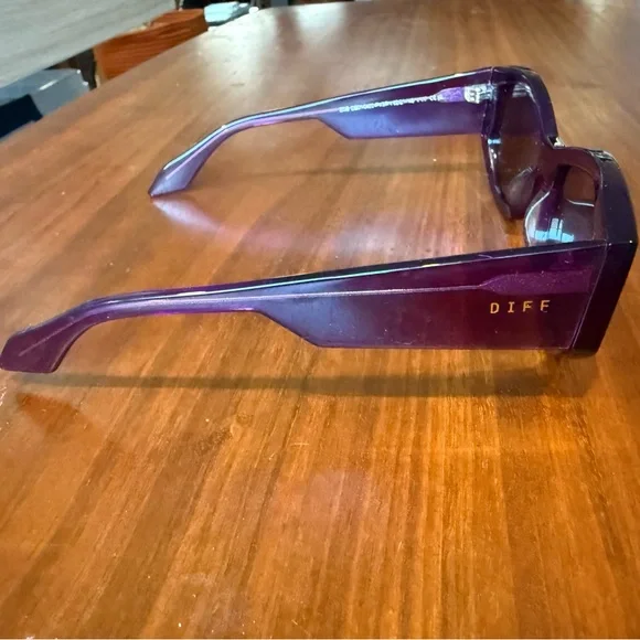 DIFF Zoey Posh Purple Crystal Cat Eye Angular Sunglasses - Picture 9 of 11